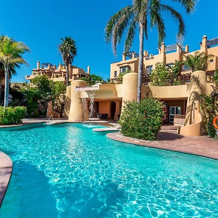 Villa 4 Bedroom Townhouse In Riviera Del Sol With Sea Views *