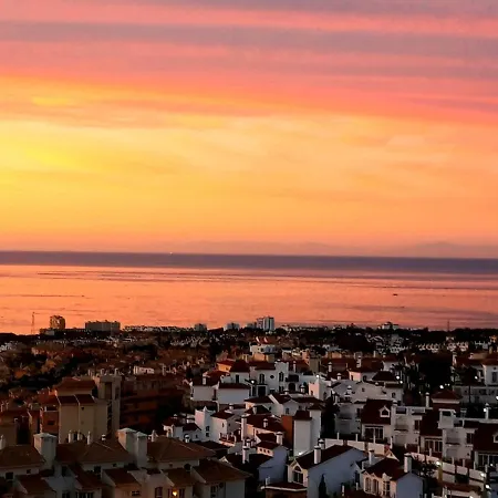 4 Bedroom Townhouse In Riviera Del Sol With Sea Views Villa